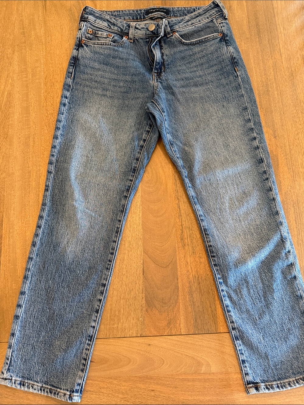 Aeropostale Straight-Leg Women's Jeans in Light Blue Wash 6 ankle